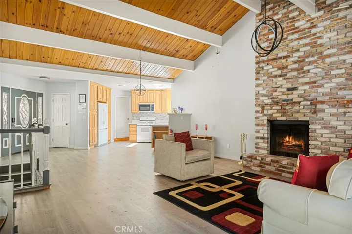 30951 Wild Oak Drive, Running Springs, California 92382