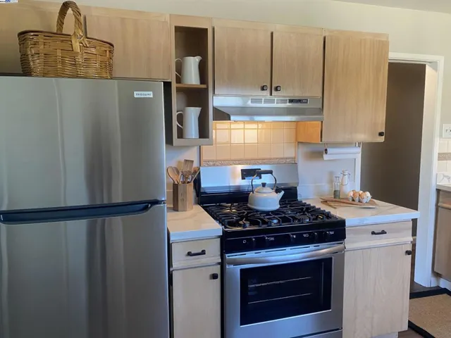 16185 Via Del Robles, San Lorenzo, California 94580