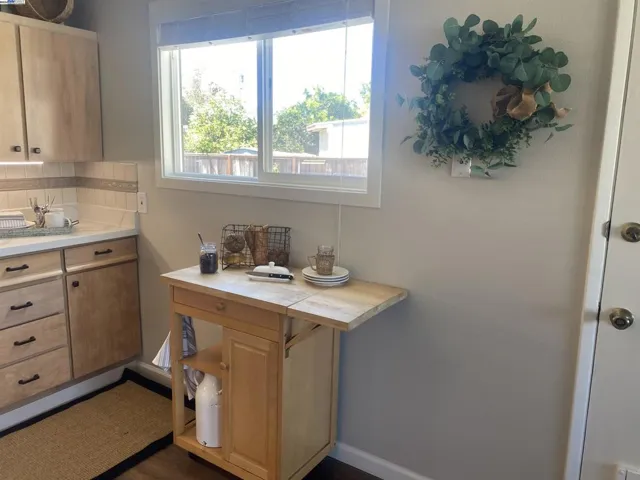 16185 Via Del Robles, San Lorenzo, California 94580