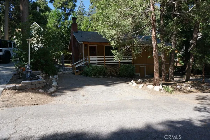 31755 Valley View Drive, Running Springs, California 92382