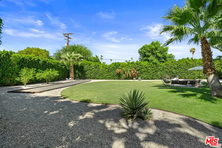 165 S Avenida Elenora, Palm Springs, California 92262