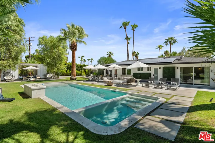 165 S Avenida Elenora, Palm Springs, California 92262