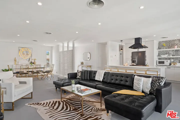 165 S Avenida Elenora, Palm Springs, California 92262