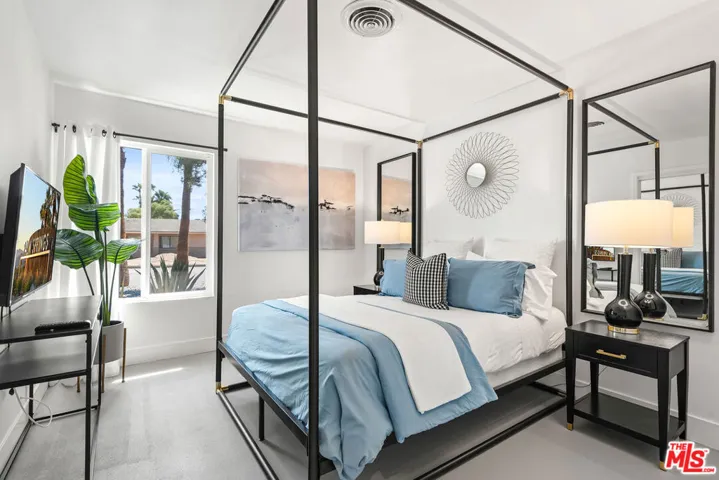 165 S Avenida Elenora, Palm Springs, California 92262