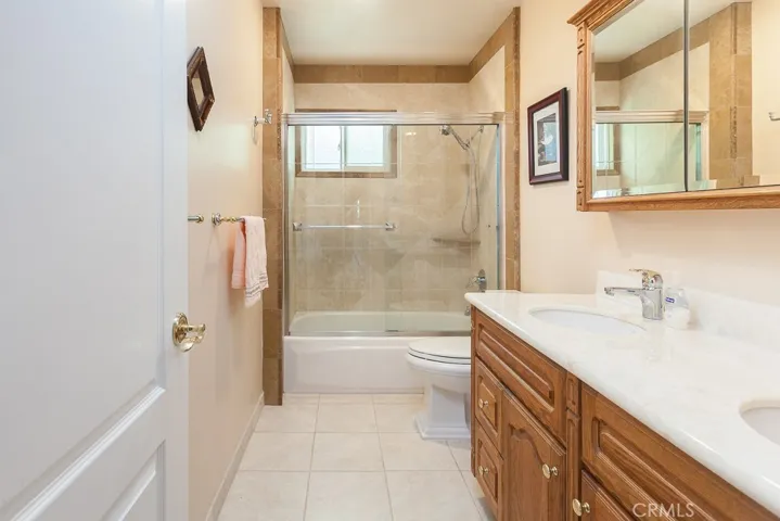 6439 Antigua Place, West Hills, California 91307