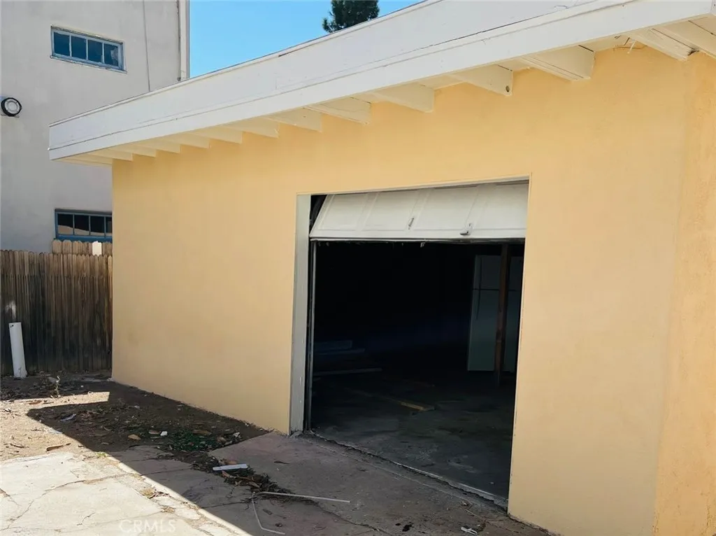 4920 4922 W Fountain Avenue, Los Angeles, California 90029 home-pic-9
