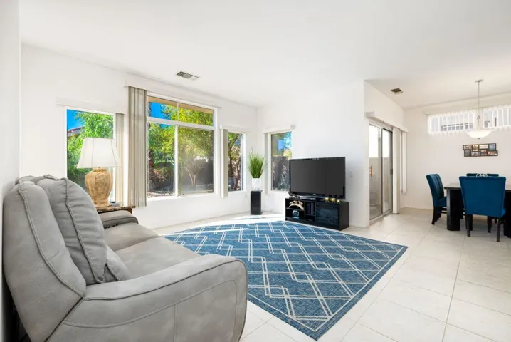 13-web-or-mls-SB_Waterford_0924_013