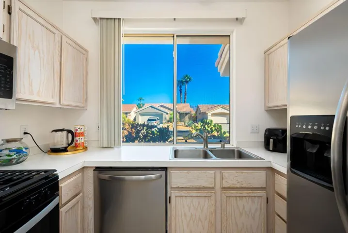 23-web-or-mls-SB_Waterford_0924_023
