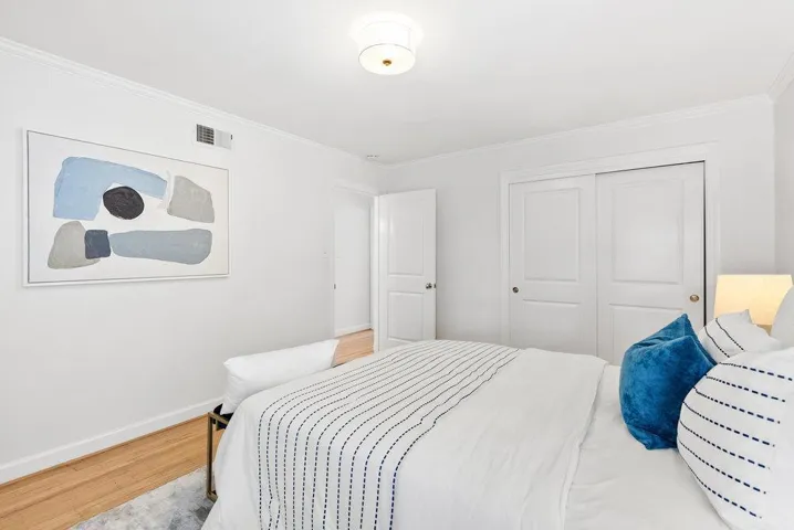 1825 Chestnut Street, San Carlos, California 94070