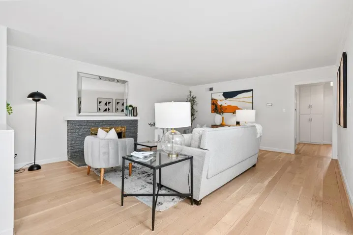 1825 Chestnut Street, San Carlos, California 94070