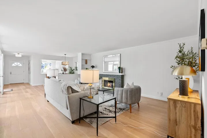 1825 Chestnut Street, San Carlos, California 94070