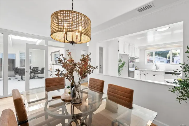 1825 Chestnut Street, San Carlos, California 94070