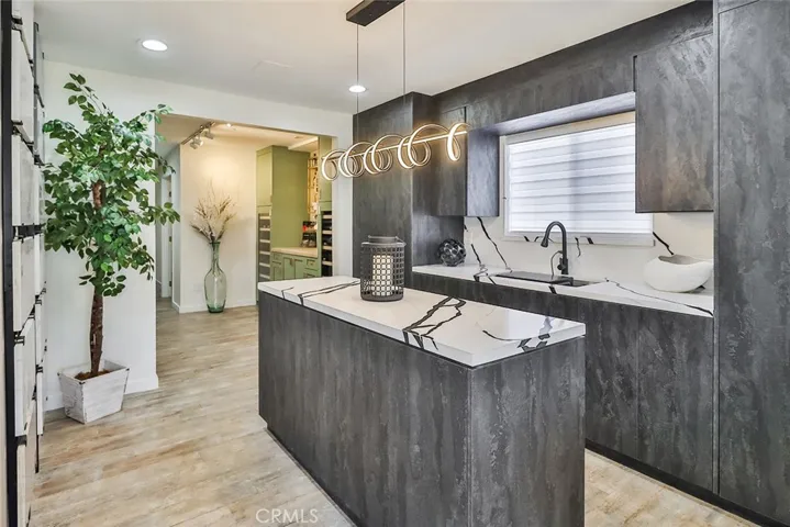 11644 Ventura Boulevard, Studio City, California 91604