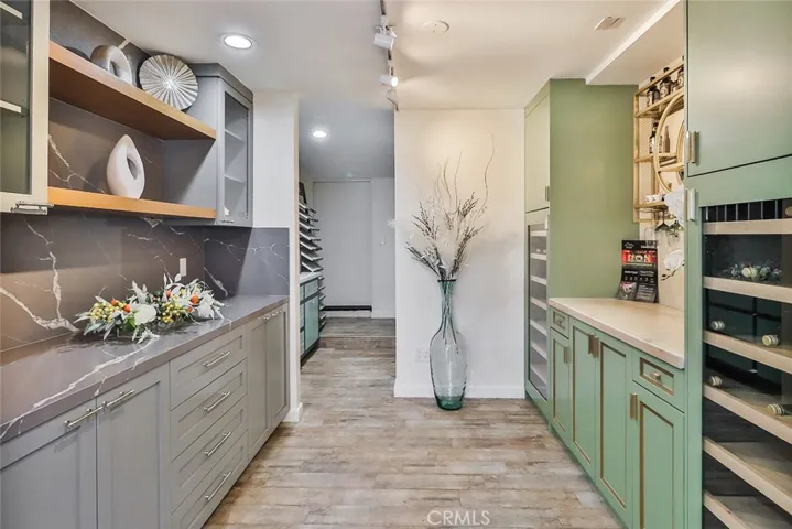 11644 Ventura Boulevard, Studio City, California 91604