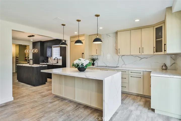 11644 Ventura Boulevard, Studio City, California 91604