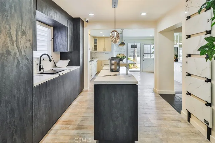 11644 Ventura Boulevard, Studio City, California 91604