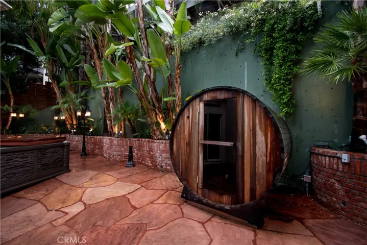3229 Hillock Drive, Los Angeles, California 90068