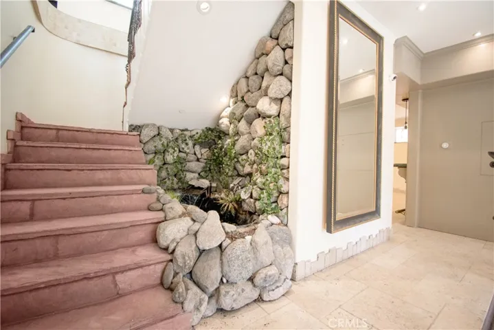 3229 Hillock Drive, Los Angeles, California 90068