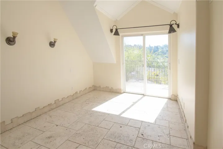 3229 Hillock Drive, Los Angeles, California 90068