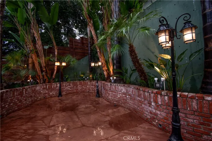 3229 Hillock Drive, Los Angeles, California 90068