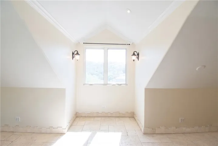 3229 Hillock Drive, Los Angeles, California 90068