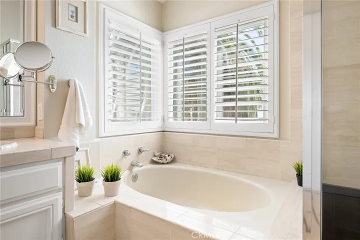 Large Soaking Tub