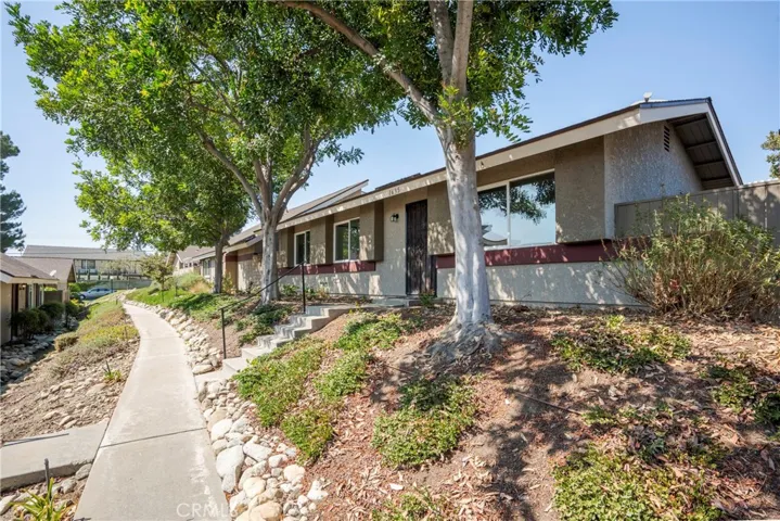 1635 Carmel Circle W, Upland, California 91784