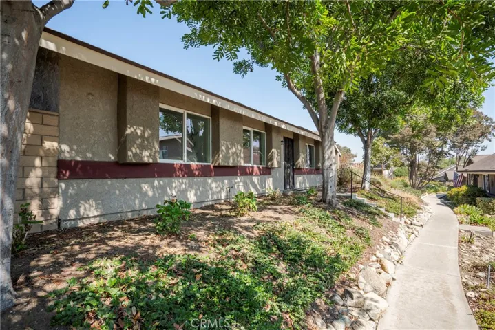 1635 Carmel Circle W, Upland, California 91784