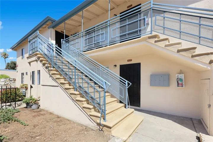 131 N Vecino Drive, Covina, California 91723