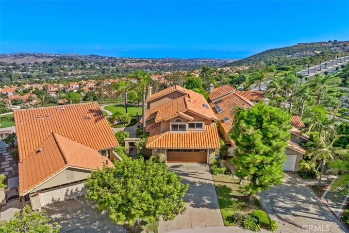 30382 Anamonte, Laguna Niguel, California 92677