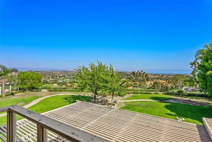 30382 Anamonte, Laguna Niguel, California 92677