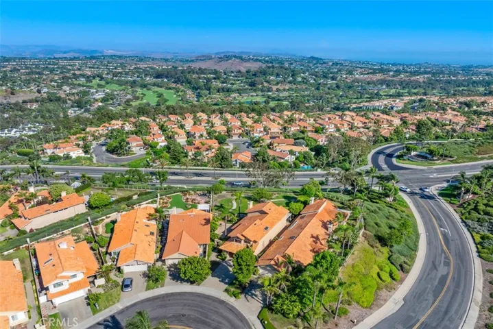 30382 Anamonte, Laguna Niguel, California 92677