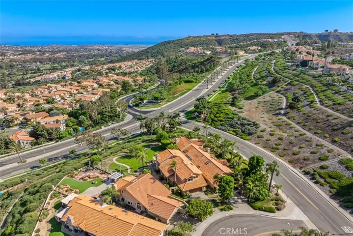 30382 Anamonte, Laguna Niguel, California 92677