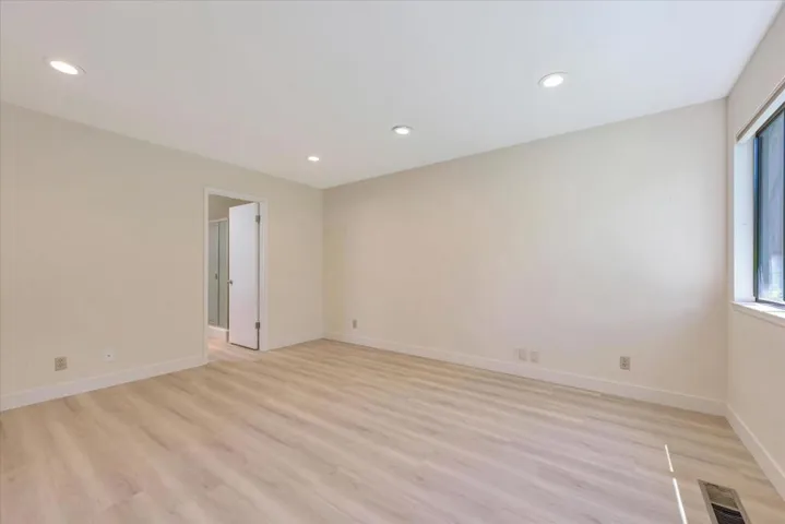 140 Sand Hill Circle, Menlo Park, California 94025