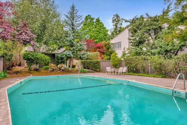 140 Sand Hill Circle, Menlo Park, California 94025
