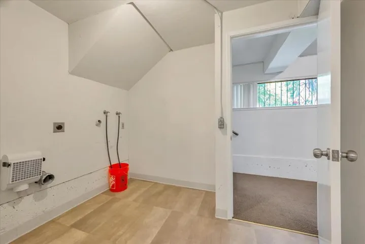 140 Sand Hill Circle, Menlo Park, California 94025
