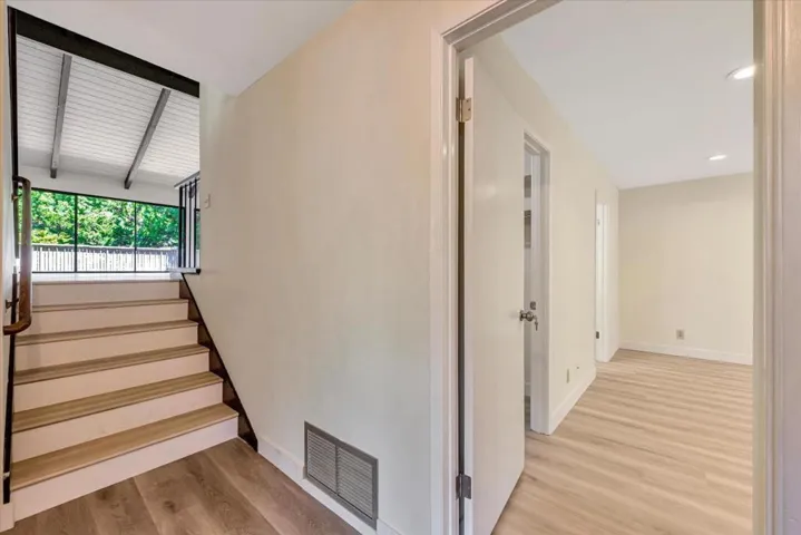 140 Sand Hill Circle, Menlo Park, California 94025