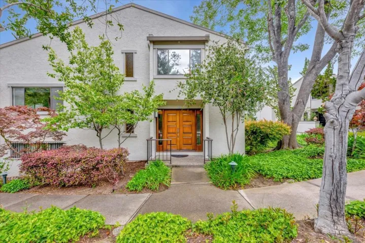 140 Sand Hill Circle, Menlo Park, California 94025