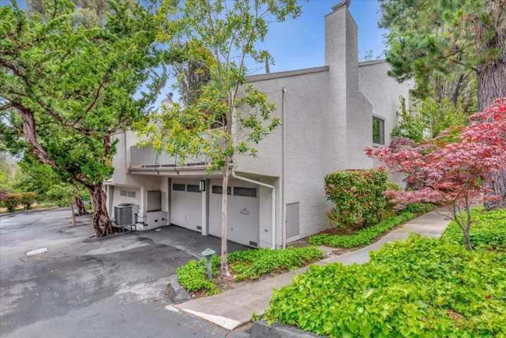 140 Sand Hill Circle, Menlo Park, California 94025