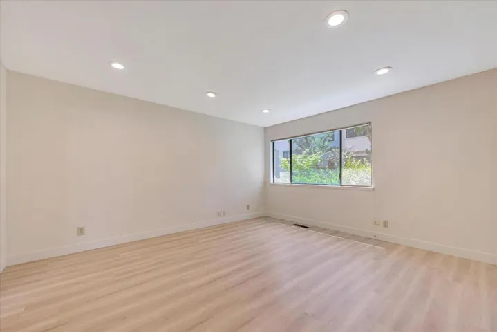 140 Sand Hill Circle, Menlo Park, California 94025