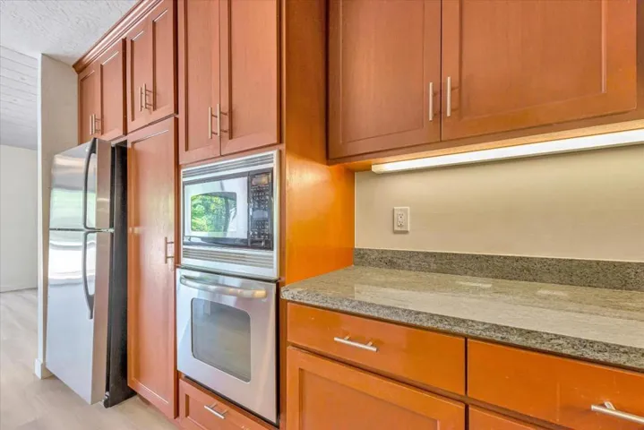 140 Sand Hill Circle, Menlo Park, California 94025