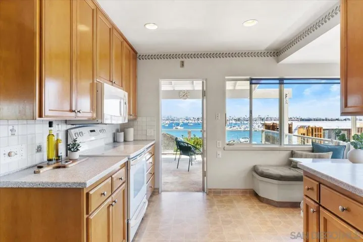 827 Rosecrans St., San Diego, California 92106