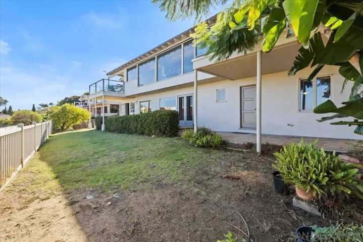 827 Rosecrans St., San Diego, California 92106