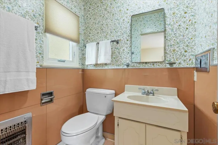 827 Rosecrans St., San Diego, California 92106