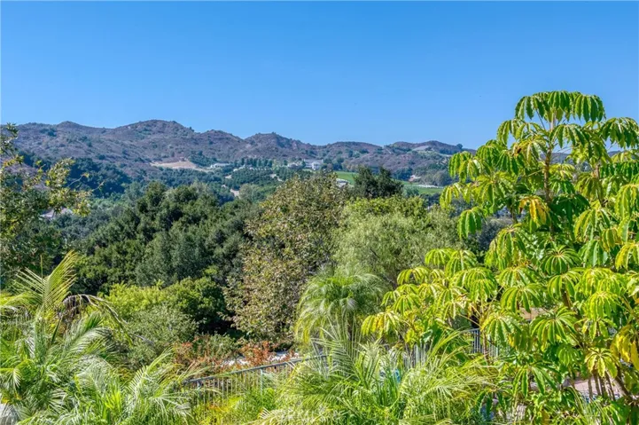 9 Lexington Way, Coto De Caza, California 92679