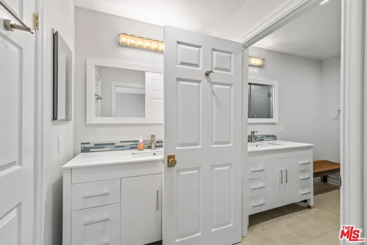 1742 Stoner Avenue 2, Los Angeles, California 90025