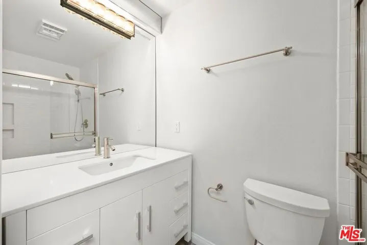 1742 Stoner Avenue 2, Los Angeles, California 90025