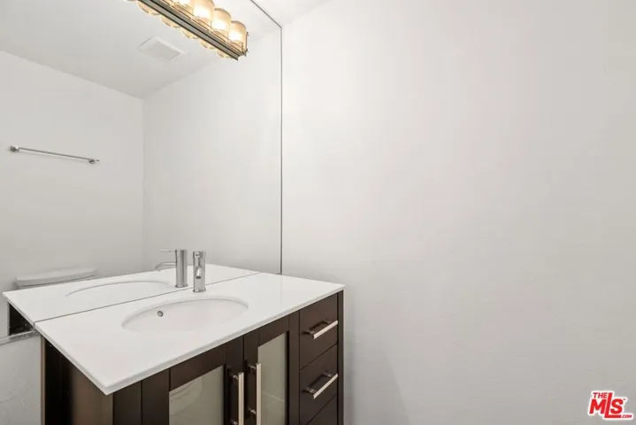 1742 Stoner Avenue 2, Los Angeles, California 90025