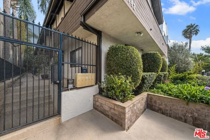 1742 Stoner Avenue 2, Los Angeles, California 90025