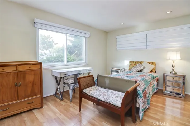 28613 Lomo Drive, Rancho Palos Verdes, California 90275
